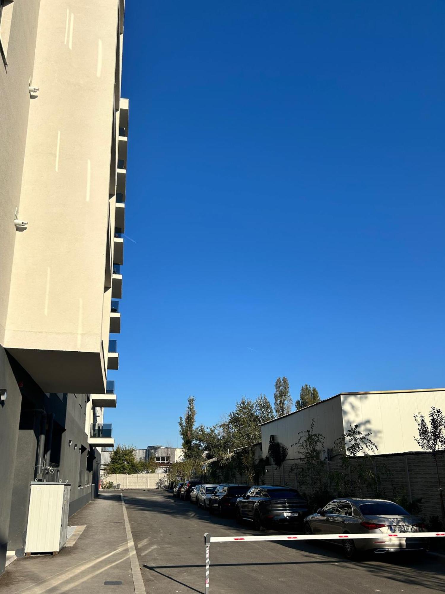 The Cozy Flat - Modern, New, 2 Rooms Apartment, Parking Bukarest Exteriör bild